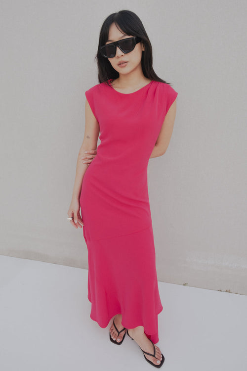 Vestido Midi Assimétrico