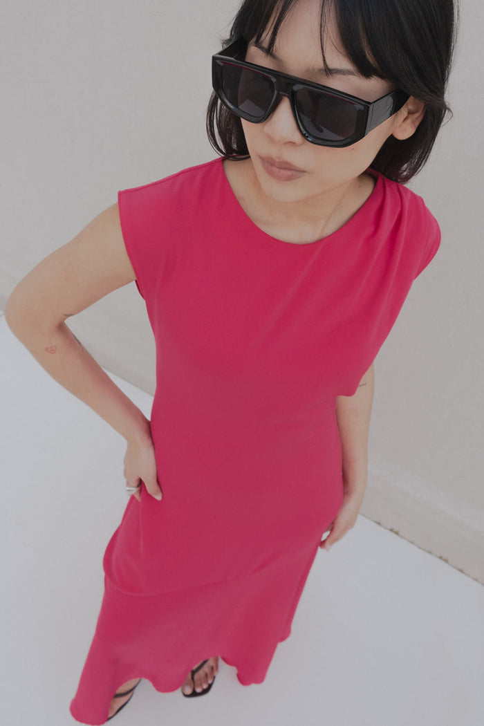 Vestido Midi Assimétrico