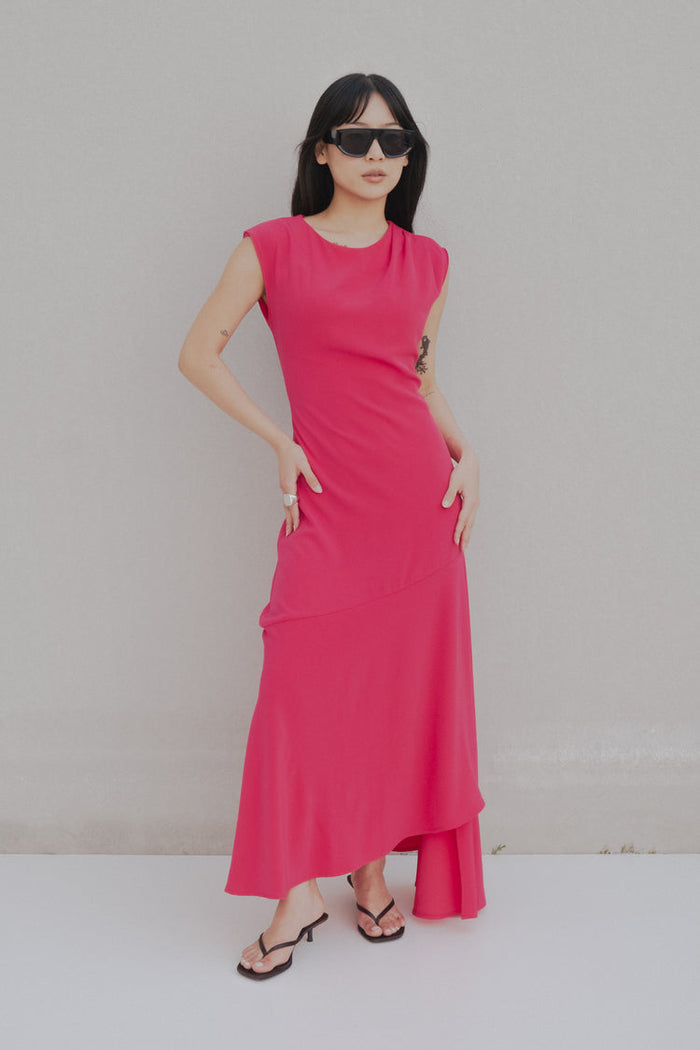 Vestido Midi Assimétrico