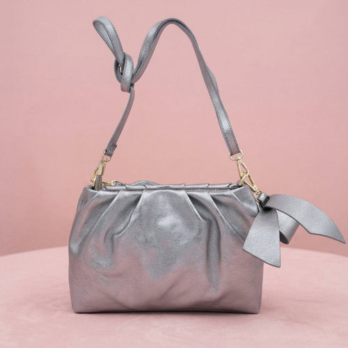 Bolsa de Ombro em Pele Genuína — Prata