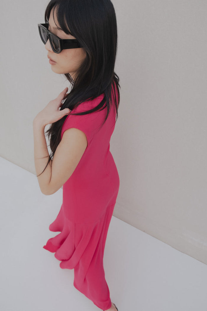 Vestido Midi Assimétrico