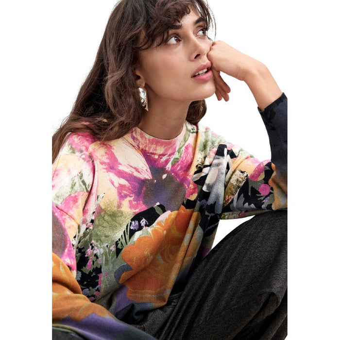 Malha Preta Floral — Preto