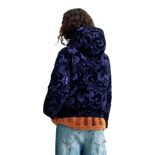Blusão Azul com Padrão Floral — Azul